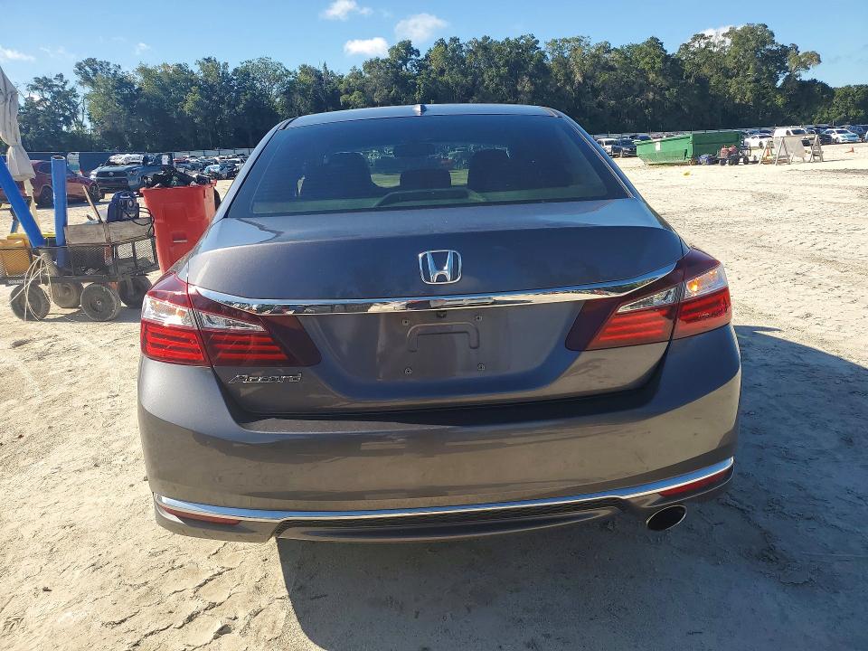 Продажа на аукционе авто 2017 Honda Accord, vin: 1HGCR2F81HA250186, номер лота: 67873946