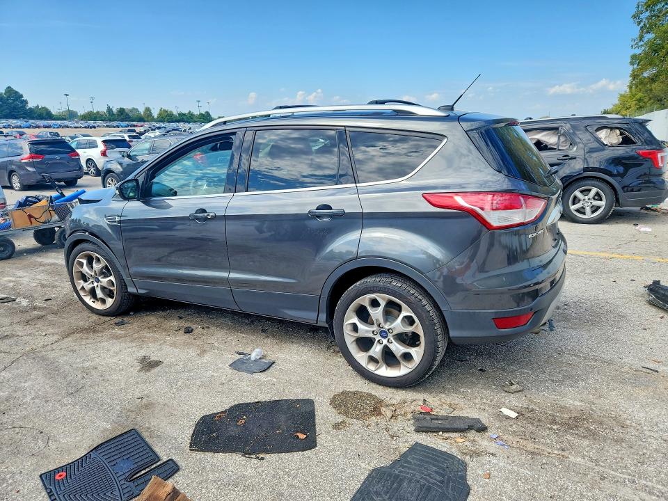 Продажа на аукционе авто 2015 Ford Escape, vin: 1FMCU0J9XFUA73887, номер лота: 68620896