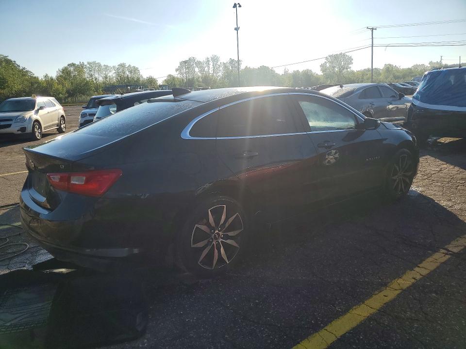 68585186 :رقم المزاد ، 1G1ZD5ST0JF293633 vin ، 2018 Chevrolet Malibu مزاد بيع