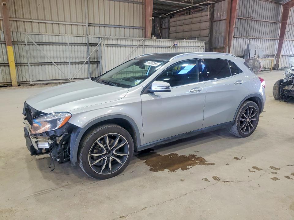 69202386 :رقم المزاد ، WDCTG4EB8FJ164698 vin ، 2015 Mercedes-benz Gla مزاد بيع