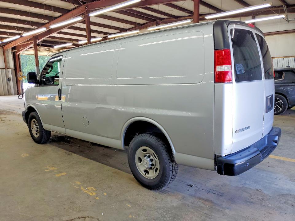 67773616 :رقم المزاد ، 1GCWGAFP5J1309328 vin ، 2018 Chevrolet Express 2500 مزاد بيع