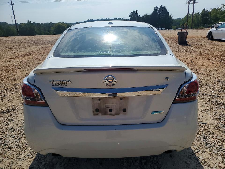 2014 Nissan Altima მანქანა იყიდება აუქციონზე, vin: 1N4AL3AP1EN243597, აუქციონის ნომერი: 68971076