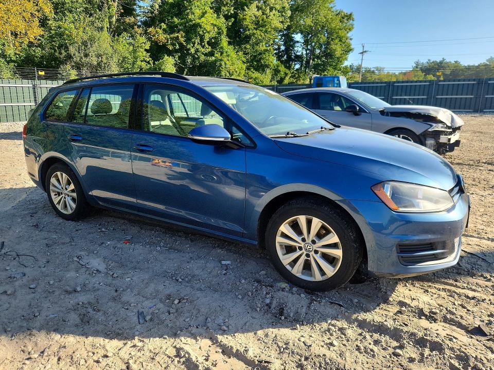 68333136 :رقم المزاد ، 3VW017AU9HM511722 vin ، 2017 Volkswagen Golf Sportwagen مزاد بيع