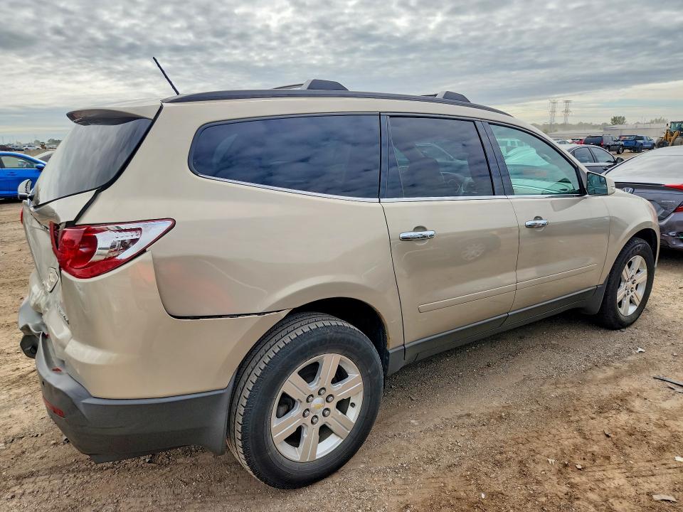 69898386 :رقم المزاد ، 1GNKRJED6BJ413982 vin ، 2011 Chevrolet Traverse مزاد بيع