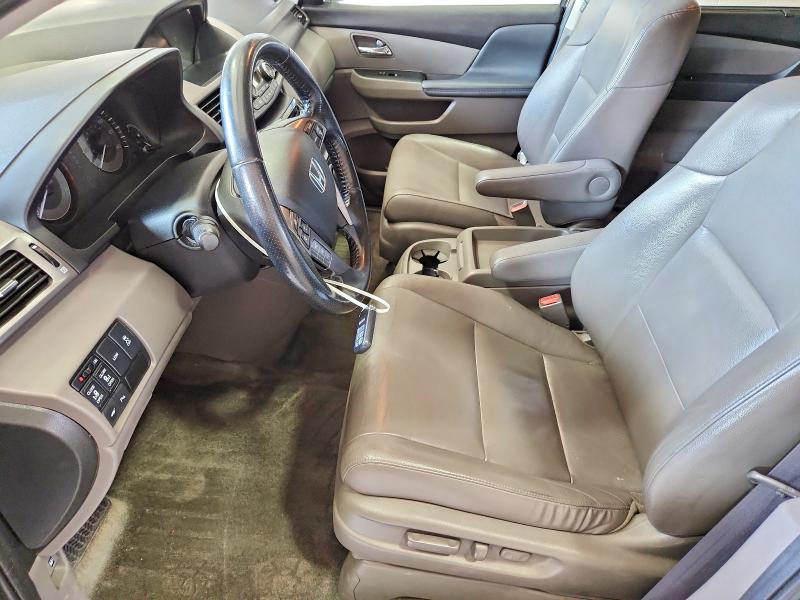 69137356 :رقم المزاد ، 5FNRL5H9XFB043589 vin ، 2015 Honda Odyssey مزاد بيع