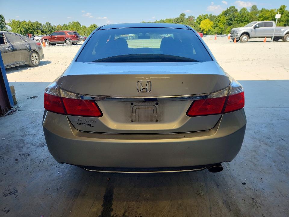 Auction sale of the 2014 Honda Accord, vin: 1HGCR2F33EA302563, lot number: 68382376