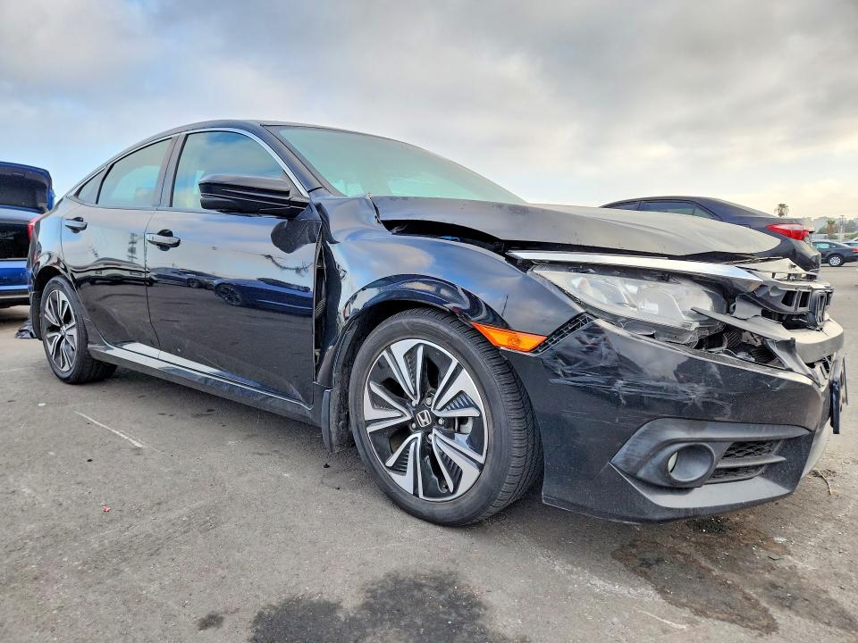 Aukcja sprzedaży 2017 Honda Civic, vin: 2HGFC1F72HH641428, numer aukcji: 68972926