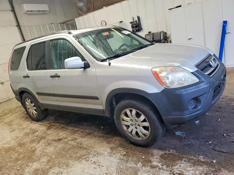 Продажа на аукционе авто 2005 Honda Cr-v, vin: SHSRD78855U322813, номер лота: 67843176