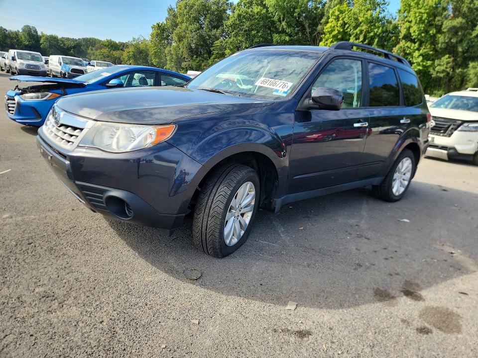 69166776 :رقم المزاد ، JF2SHADC8CH455861 vin ، 2012 Subaru Forester مزاد بيع