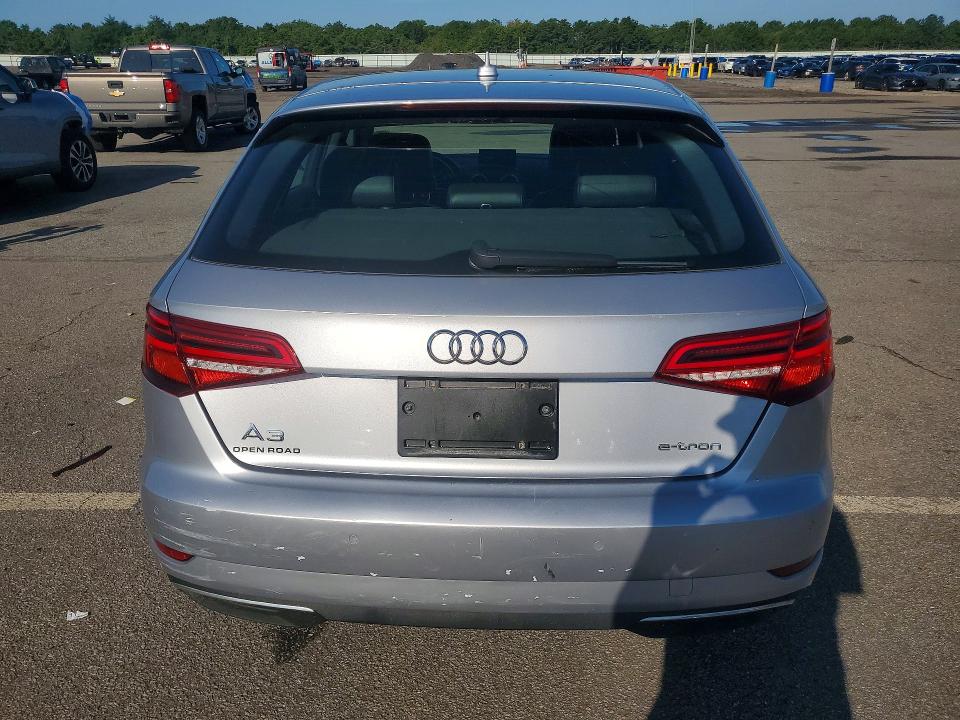 Aukcja sprzedaży 2017 Audi A3, vin: WAUTPBFF1HA056743, numer aukcji: 67907816