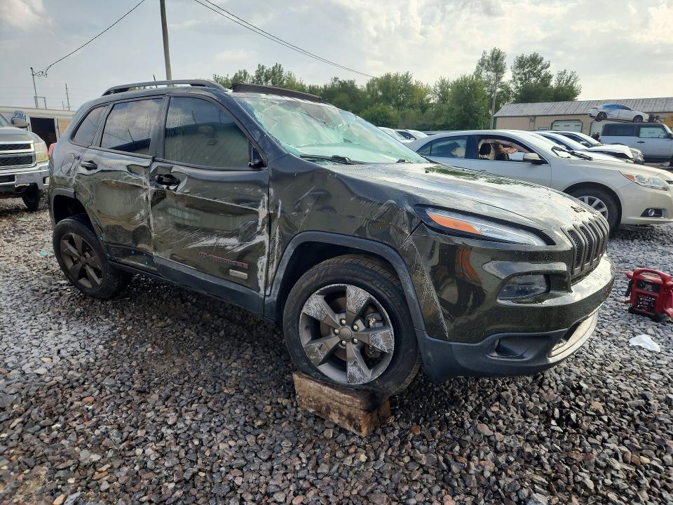 2016 Jeep Cherokee მანქანა იყიდება აუქციონზე, vin: 1C4PJMCB9GW235049, აუქციონის ნომერი: 69068236