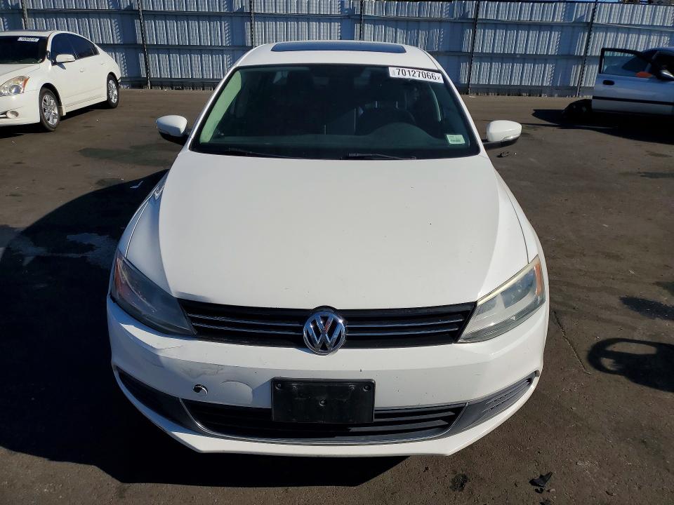 2014 Volkswagen Jetta მანქანა იყიდება აუქციონზე, vin: 3VWD17AJ6EM378100, აუქციონის ნომერი: 70127066