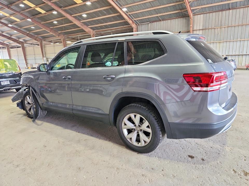 2018 Volkswagen Atlas მანქანა იყიდება აუქციონზე, vin: 1V2AR2CAXJC527133, აუქციონის ნომერი: 68818906
