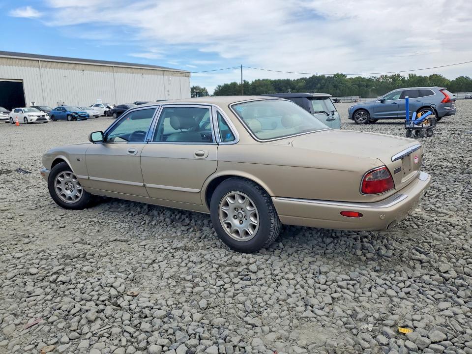 2003 Jaguar Xj8 მანქანა იყიდება აუქციონზე, vin: SAJDA14C33LF54200, აუქციონის ნომერი: 70566886