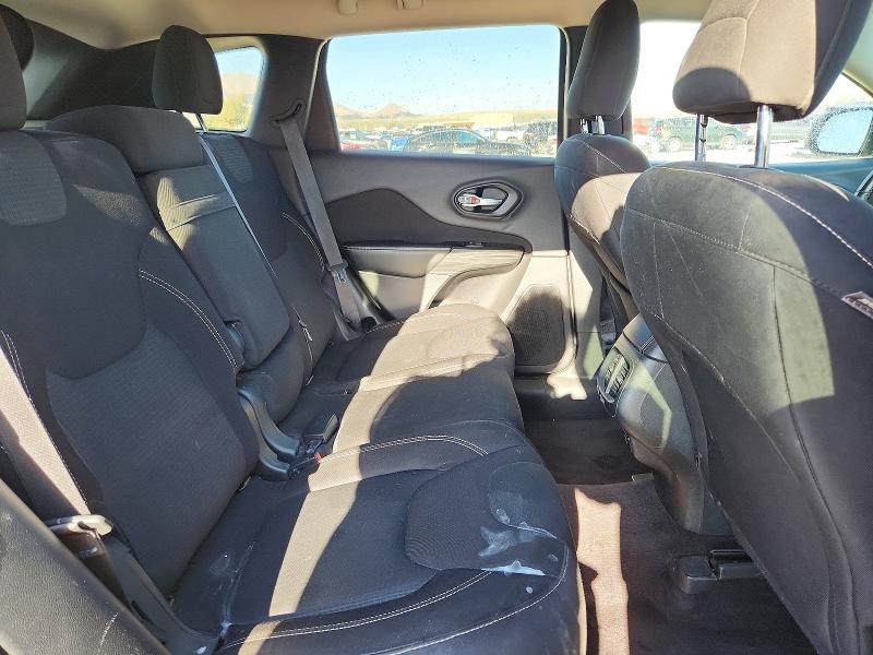 67435596 :رقم المزاد ، 1C4PJMCS0GW244223 vin ، 2016 Jeep Cherokee مزاد بيع