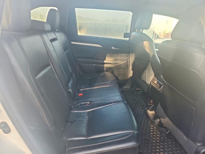 67618586 :رقم المزاد ، 5TDJKRFH0ES071414 vin ، 2014 Toyota Highlander مزاد بيع