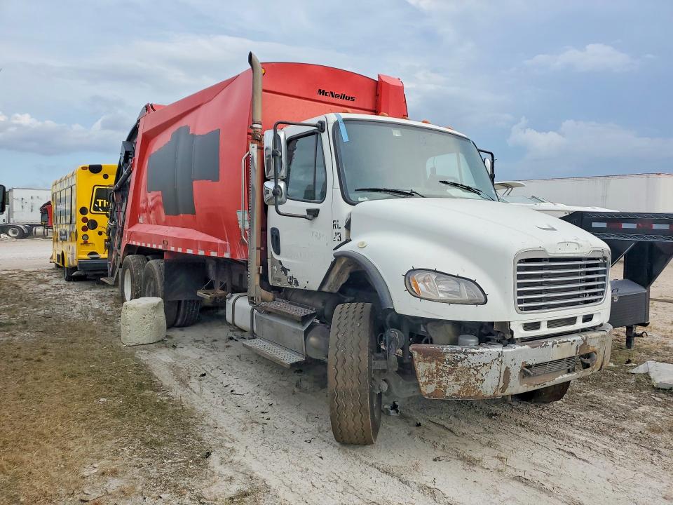 2011 Freightliner M2 მანქანა იყიდება აუქციონზე, vin: 1FVHCYBS2BHAZ7155, აუქციონის ნომერი: 65043166