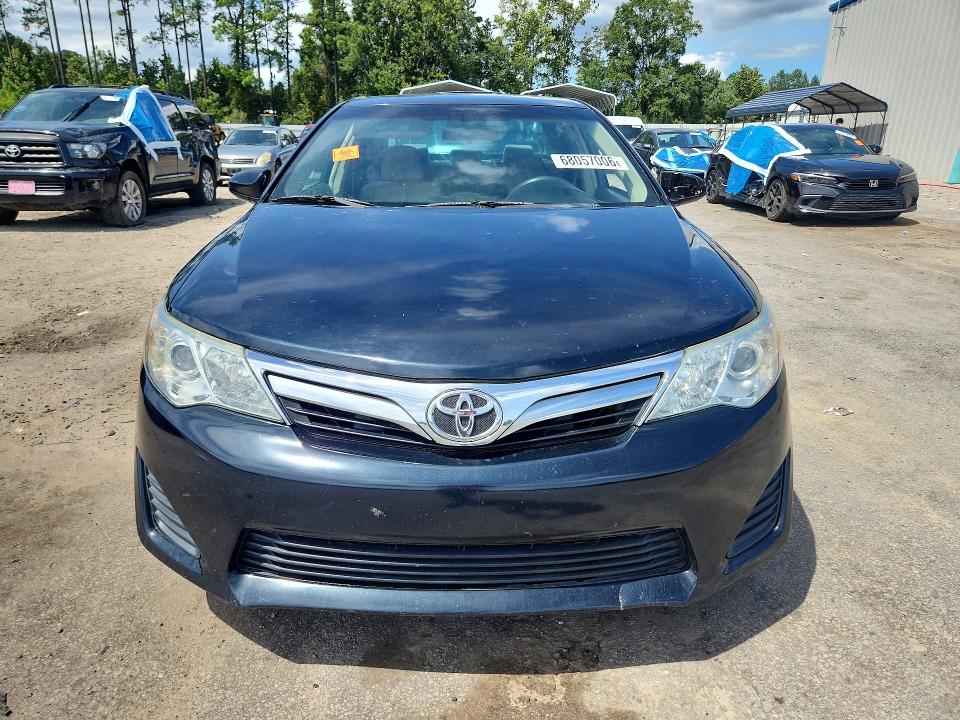 68057006 :رقم المزاد ، 4T1BF1FK2CU100504 vin ، 2012 Toyota Camry مزاد بيع