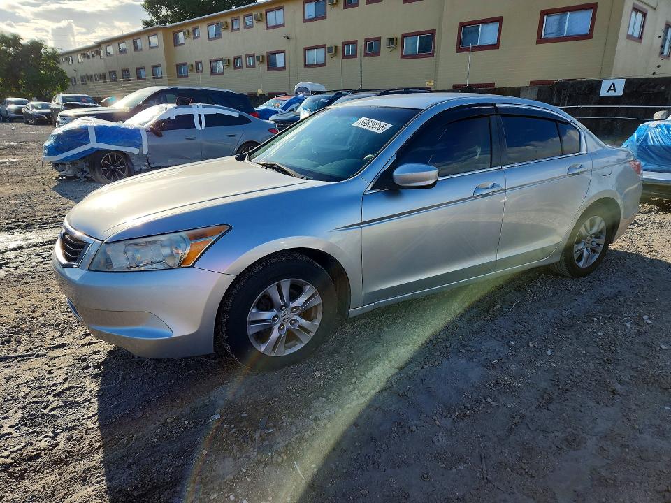 69629056 :رقم المزاد ، 1HGCP2F60BA113476 vin ، 2011 Honda Accord مزاد بيع