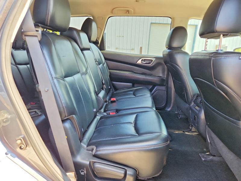 Продаж на аукціоні авто 2017 Nissan Pathfinder, vin: 5N1DR2MM5HC650707, номер лоту: 69068076