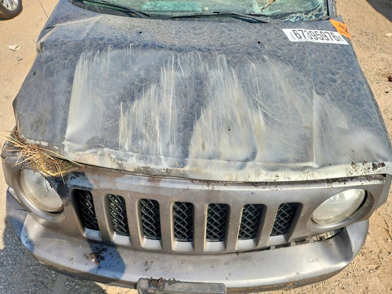 67395976 :رقم المزاد ، 1J4NT1GAXBD288861 vin ، 2011 Jeep Patriot مزاد بيع