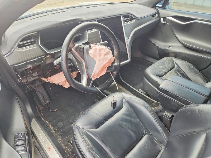 2015 Tesla Model S მანქანა იყიდება აუქციონზე, vin: 5YJSA1E4XFF113990, აუქციონის ნომერი: 70014306