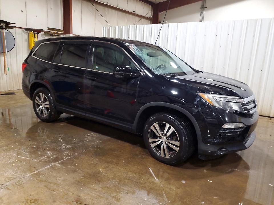 70050546 :رقم المزاد ، 5FNYF6H82GB010636 vin ، 2016 Honda Pilot مزاد بيع