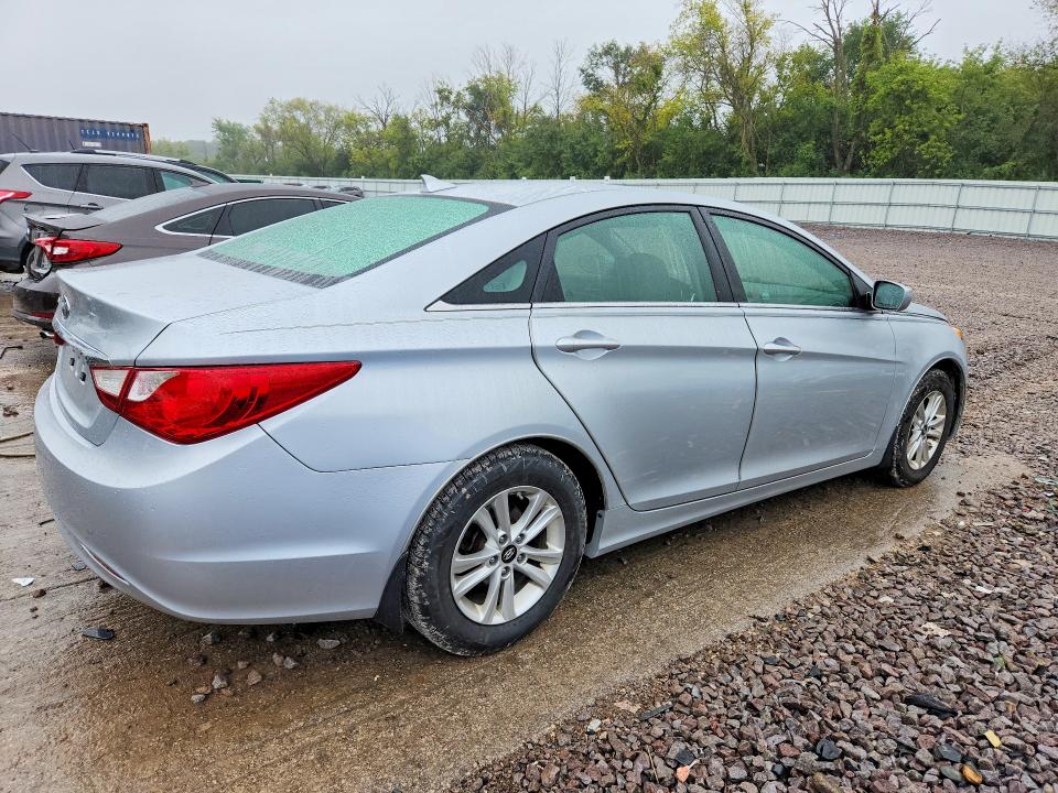 68792656 :رقم المزاد ، 5NPEB4AC9CH335913 vin ، 2012 Hyundai Sonata مزاد بيع
