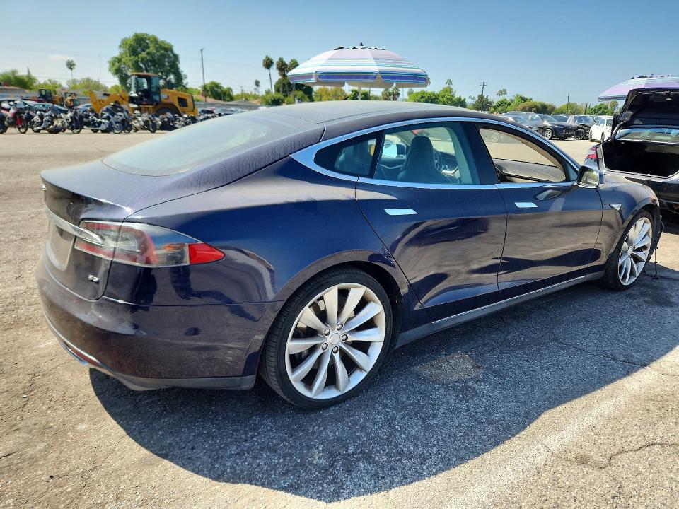 Продажа на аукционе авто 2013 Tesla Model S, vin: 5YJSA1DN0DFP12274, номер лота: 70116406