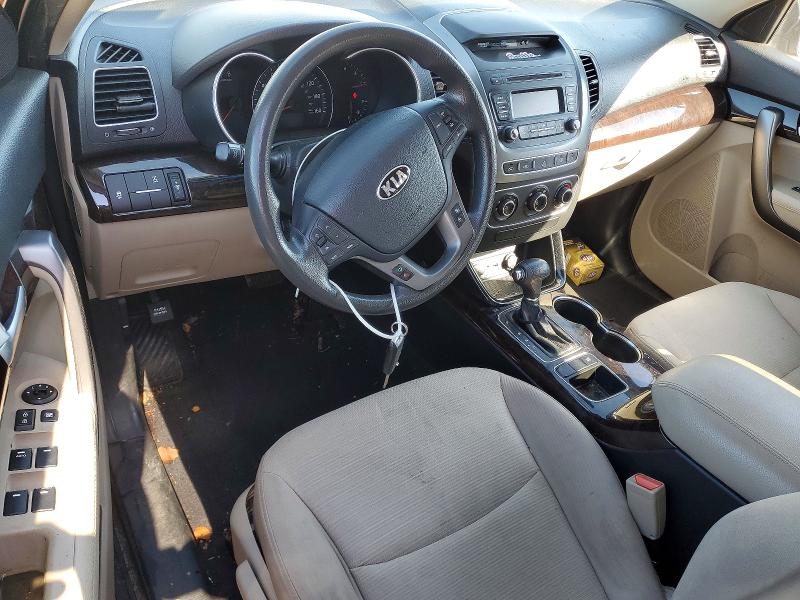 70700136 :رقم المزاد ، 5XYKTDA79FG605544 vin ، 2015 Kia Sorento مزاد بيع