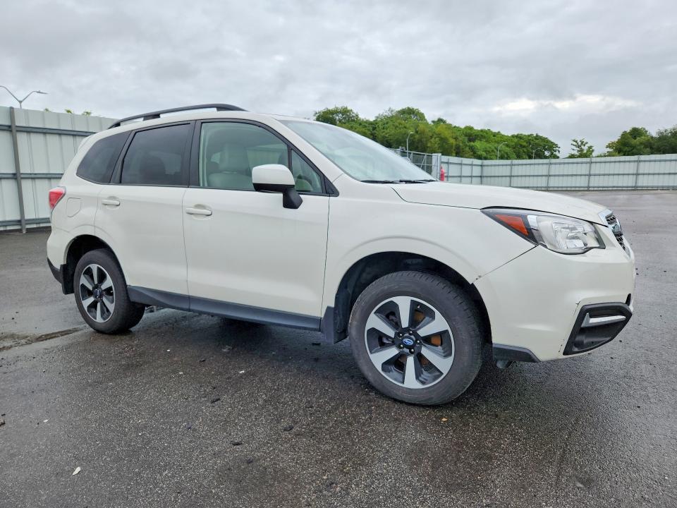 67024996 :رقم المزاد ، JF2SJAGC9HH458436 vin ، 2017 Subaru Forester مزاد بيع