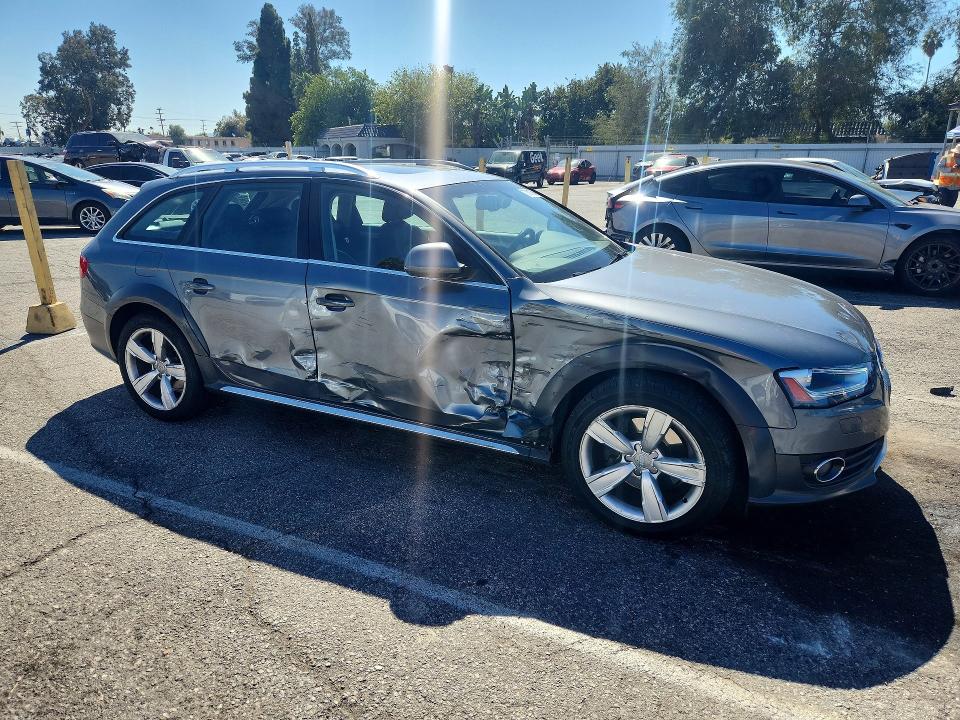 Продажа на аукционе авто 2013 Audi A4 Allroad, vin: WA1UFAFL8DA147992, номер лота: 70567946