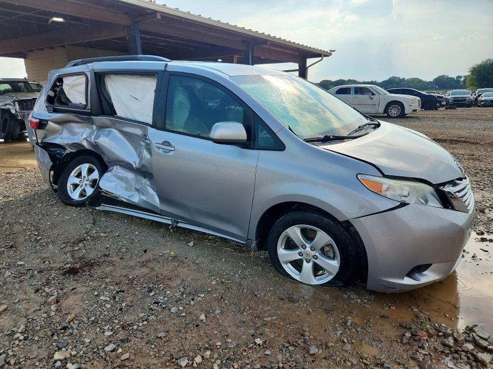 Aukcja sprzedaży 2016 Toyota Sienna, vin: 5TDKK3DC9GS714712, numer aukcji: 67919436