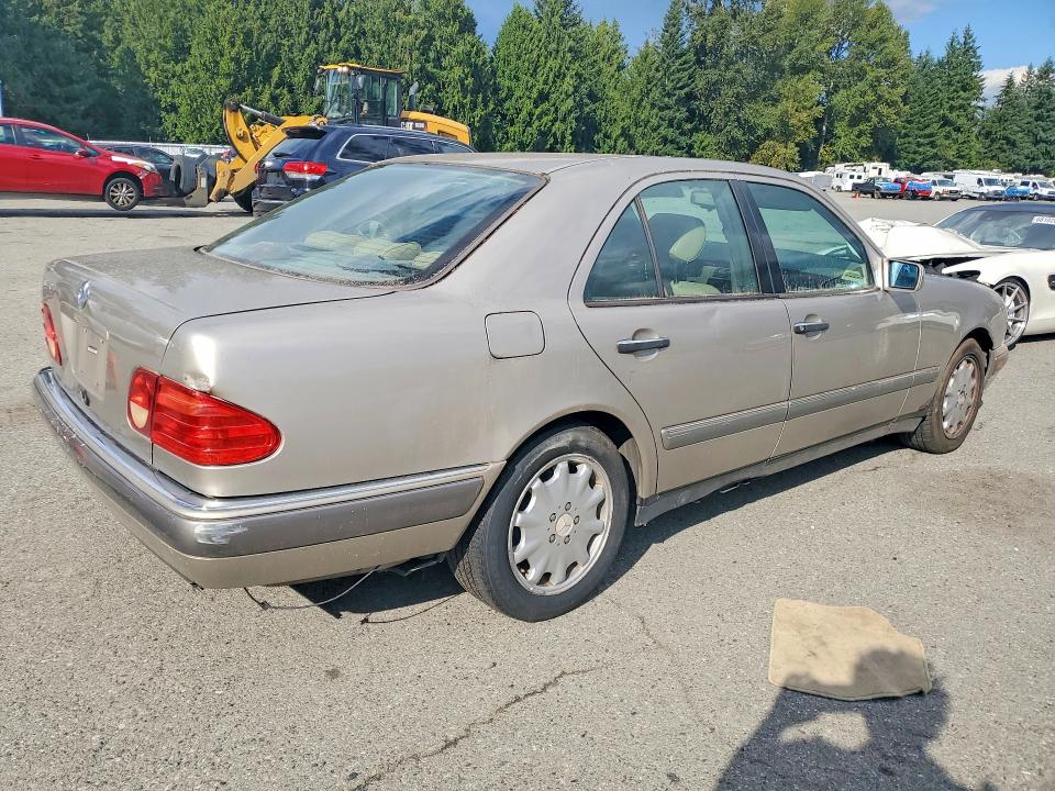 Aukcja sprzedaży 1997 Mercedes-benz E, vin: WDBJF55F5VA351290, numer aukcji: 67329176