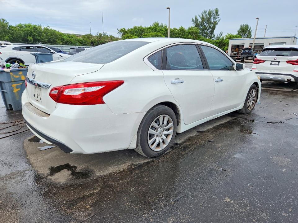 Продажа на аукционе авто 2016 Nissan Altima, vin: 1N4AL3AP3GC144746, номер лота: 70776066