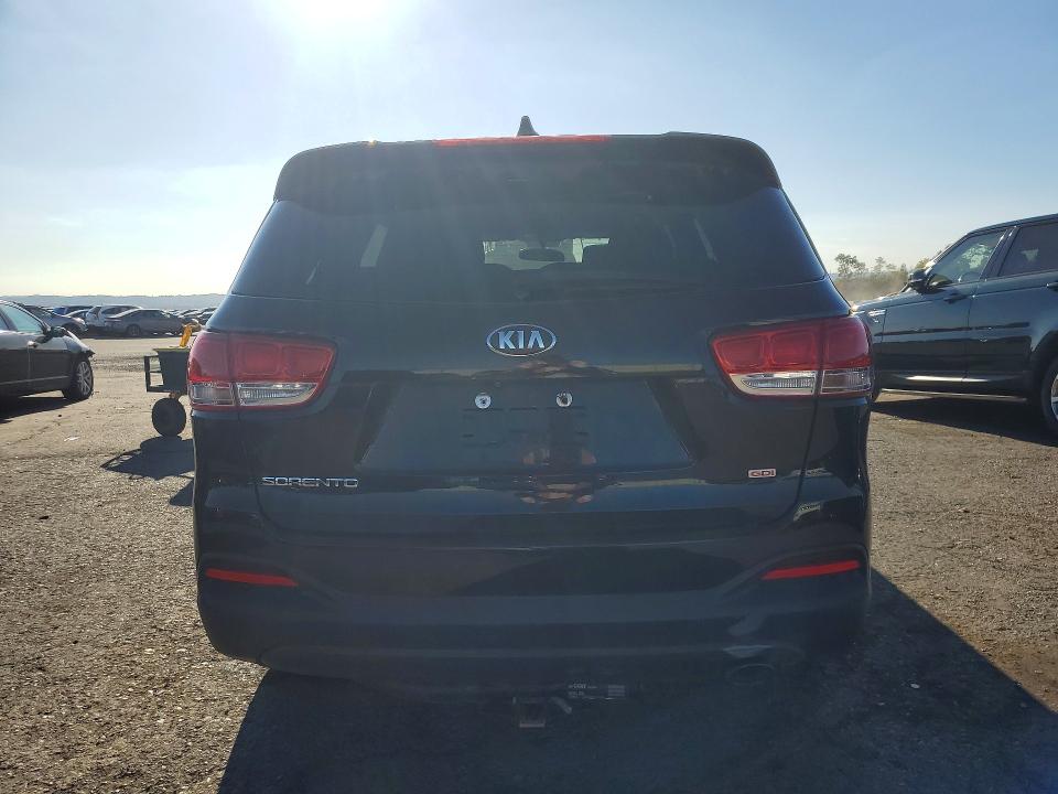 2018 Kia Sorento მანქანა იყიდება აუქციონზე, vin: 5XYPGDA33JG377377, აუქციონის ნომერი: 69308206