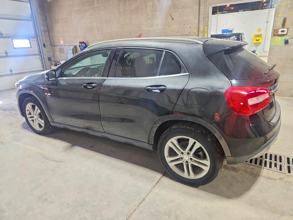 2015 Mercedes-benz Gla მანქანა იყიდება აუქციონზე, vin: WDCTG4GB1FJ166256, აუქციონის ნომერი: 70450786