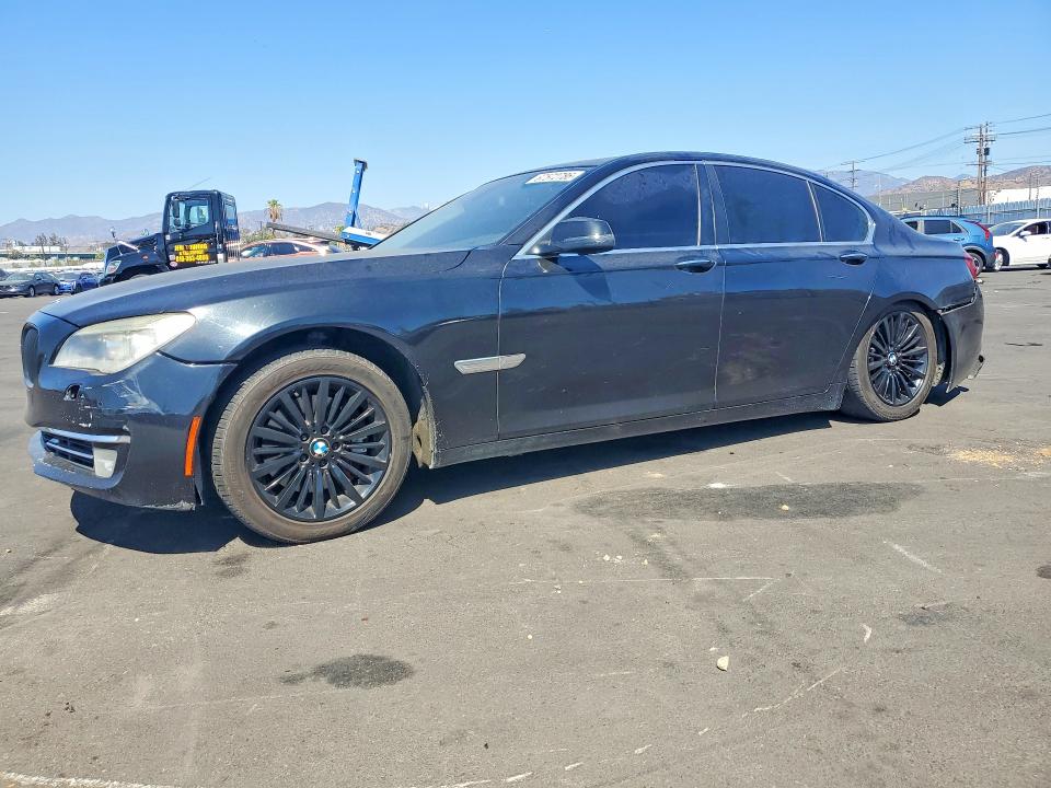 2013 Bmw 740 მანქანა იყიდება აუქციონზე, vin: WBAYA6C53DD143403, აუქციონის ნომერი: 67572786