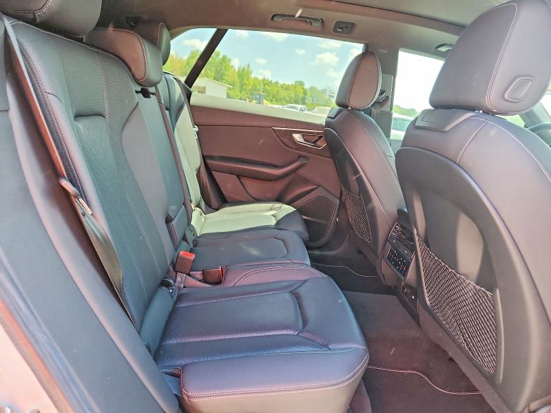 68224846 :رقم المزاد ، WA1EVAF18MD032443 vin ، 2021 Audi Q8 مزاد بيع