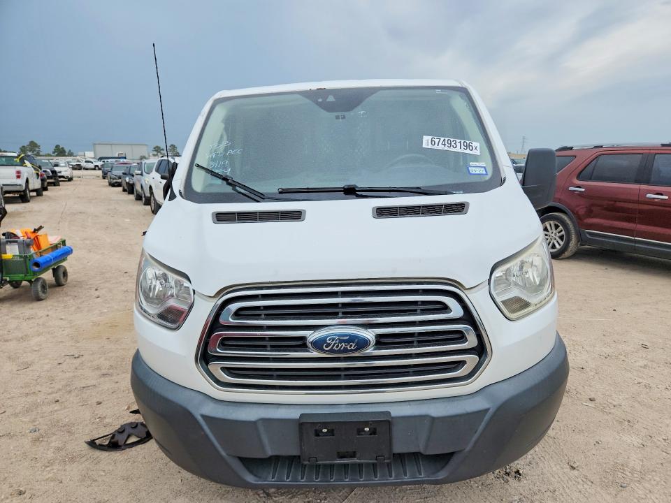 67493196 :رقم المزاد ، 1FTYR1YM8JKA63424 vin ، 2018 Ford Transit مزاد بيع