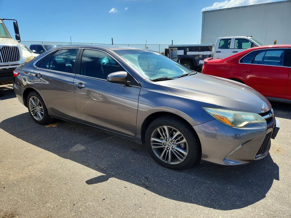 2015 Toyota Camry მანქანა იყიდება აუქციონზე, vin: 4T1BF1FK9FU897158, აუქციონის ნომერი: 66097426