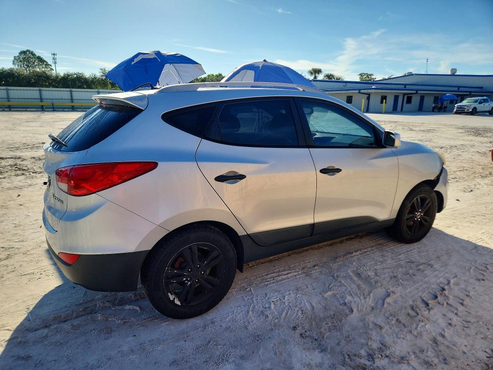 70775316 :رقم المزاد ، KM8JU3AC0BU263180 vin ، 2011 Hyundai Tucson مزاد بيع