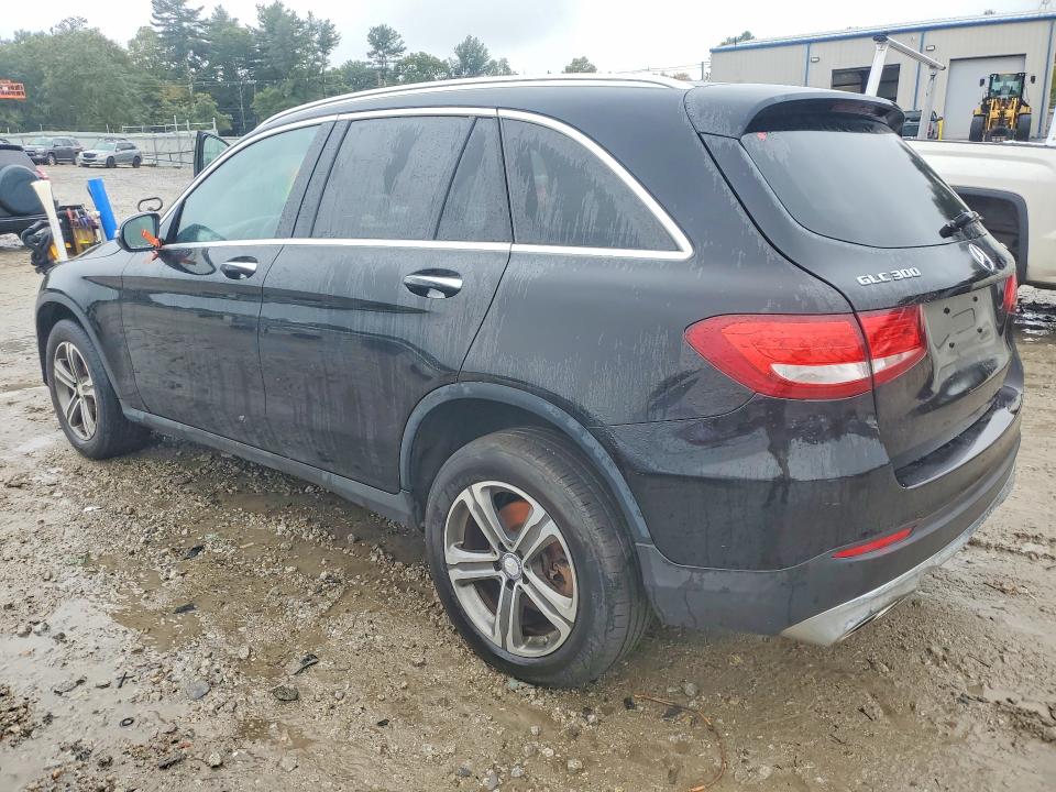 71003366 :رقم المزاد ، WDC0G4KB9HF120237 vin ، 2017 Mercedes-benz Glc مزاد بيع