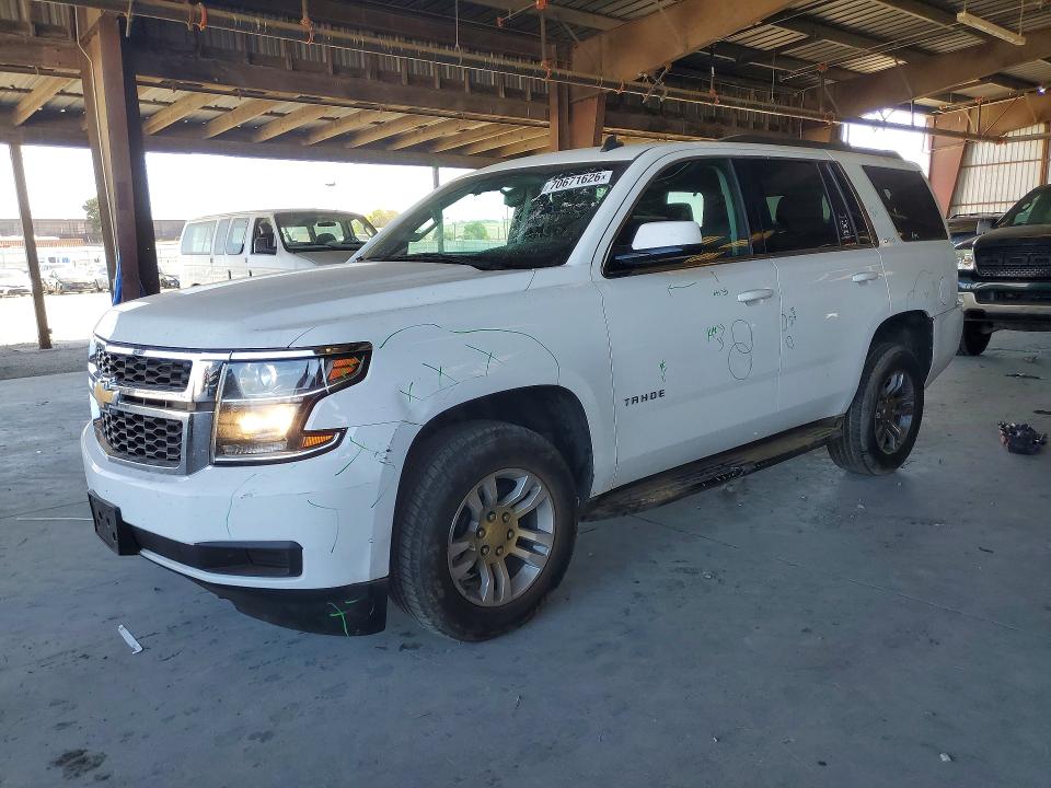 70671626 :رقم المزاد ، 1GNSCBKC9FR164023 vin ، 2015 Chevrolet Tahoe مزاد بيع