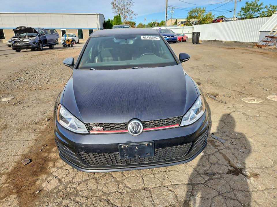 Продажа на аукционе авто 2015 Volkswagen Gti, vin: 3VW5T7AUXFM015826, номер лота: 68180306