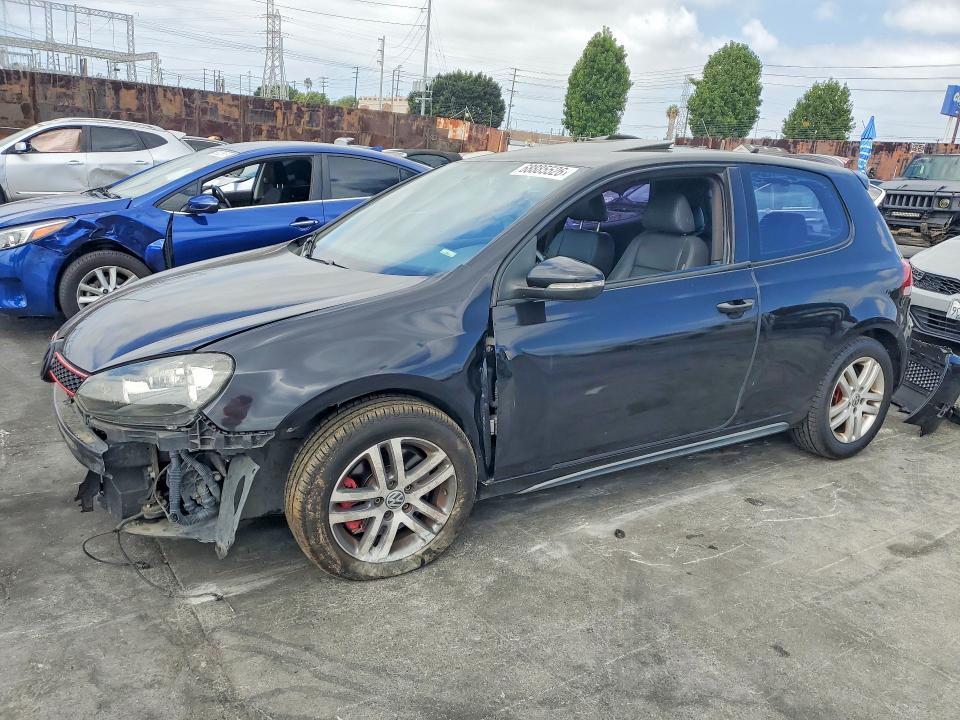 68885526 :رقم المزاد ، WVWFD7AJ1AW220339 vin ، 2010 Volkswagen Gti مزاد بيع