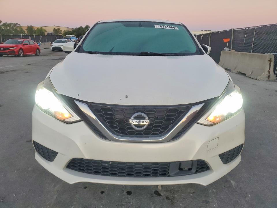 2019 Nissan Sentra მანქანა იყიდება აუქციონზე, vin: 3N1AB7AP7KY267554, აუქციონის ნომერი: 70731466