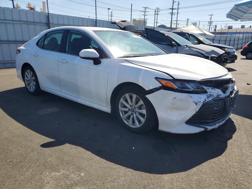 2019 Toyota Camry მანქანა იყიდება აუქციონზე, vin: 4T1B11HK7KU737964, აუქციონის ნომერი: 71018976
