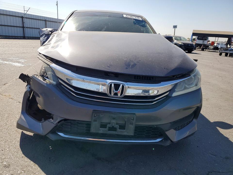 2017 Honda Accord მანქანა იყიდება აუქციონზე, vin: 1HGCR2F33HA087772, აუქციონის ნომერი: 67687226