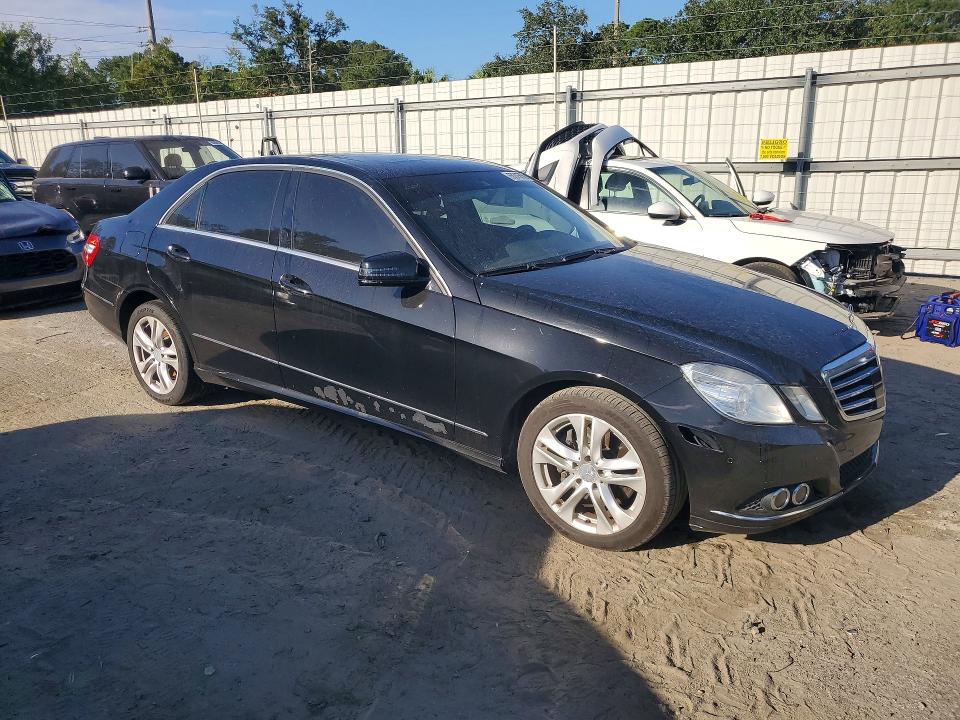 69245856 :رقم المزاد ، WDDHF5GB0BA292368 vin ، 2011 Mercedes-benz E مزاد بيع